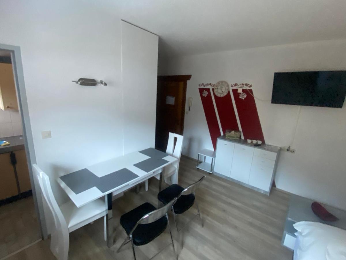 Nock - Zentrum Appartement บาด ไคลน์เคิร์ชไฮม์ ภายนอก รูปภาพ